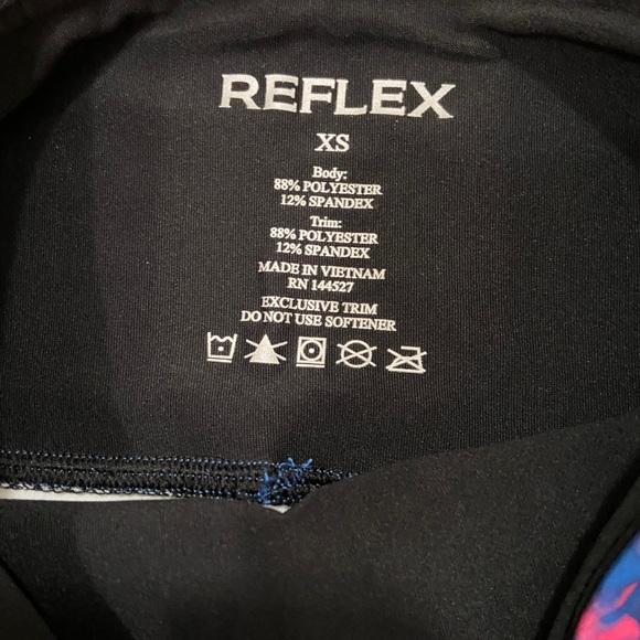 NWT Floral Reflex Leggings - Picture 2 of 5